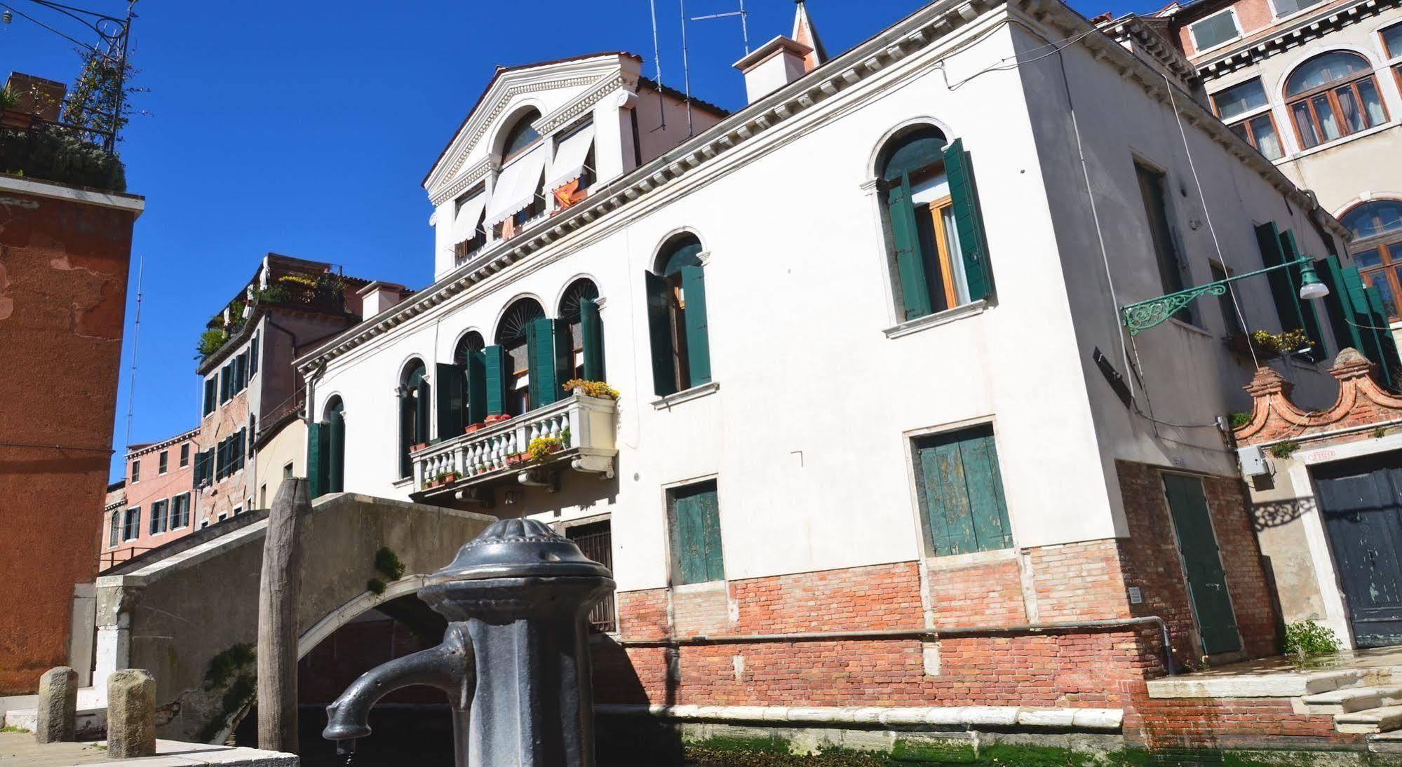 Ca Sagredo Al Ponte Venedig Exteriör bild